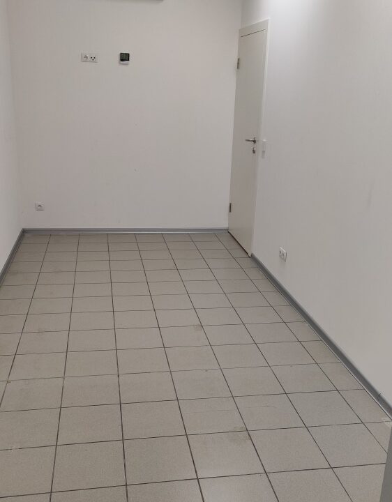 233495_3