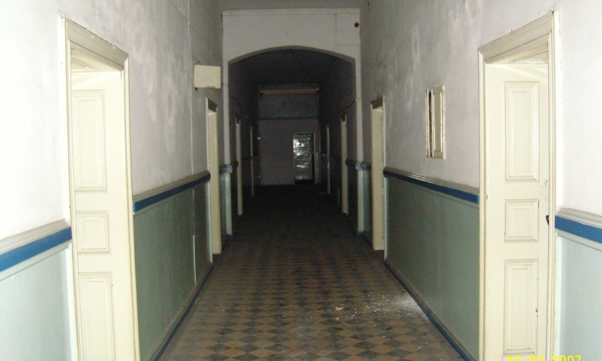 237537_3